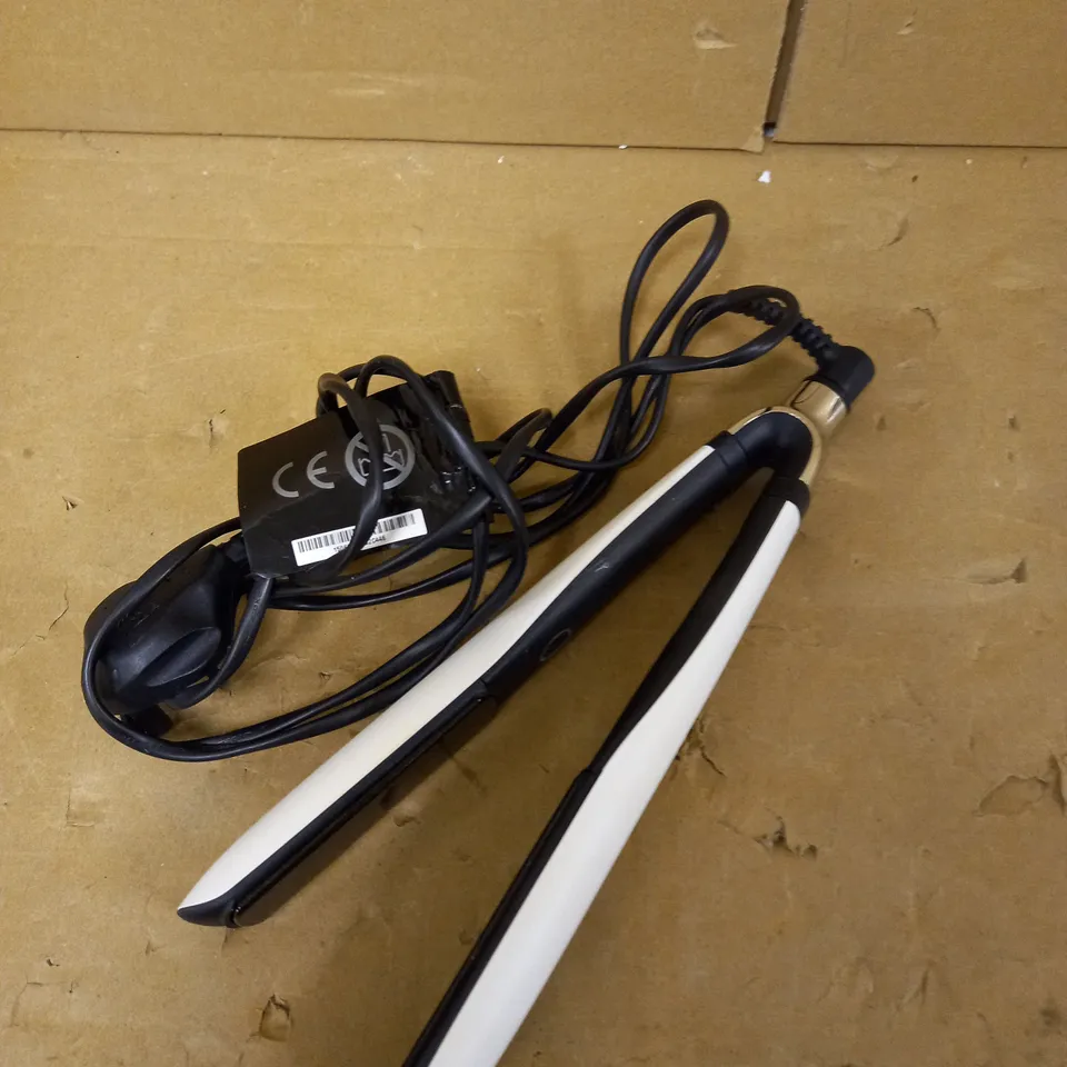 GHD PLATINUM+ STYLER PROFESSIONAL SMART HAIR STRAIGHTENERS
