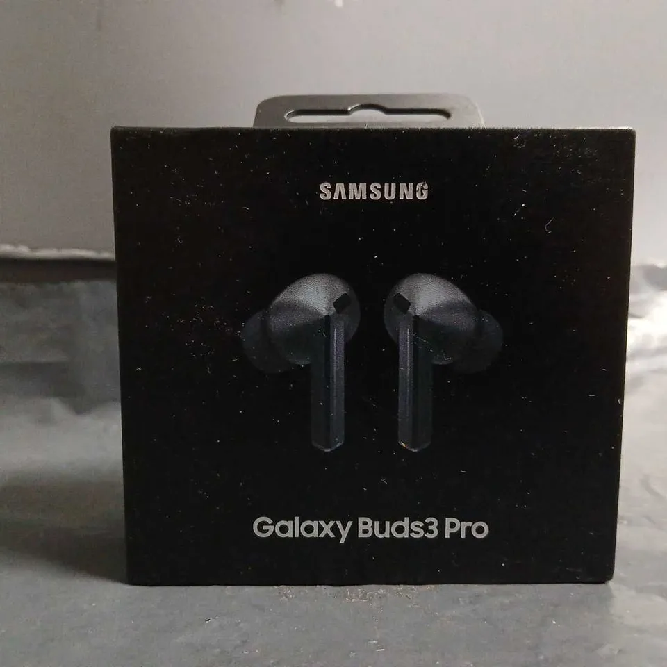 SEALED SAMSUNG GALAXY BUDS3 PRO 