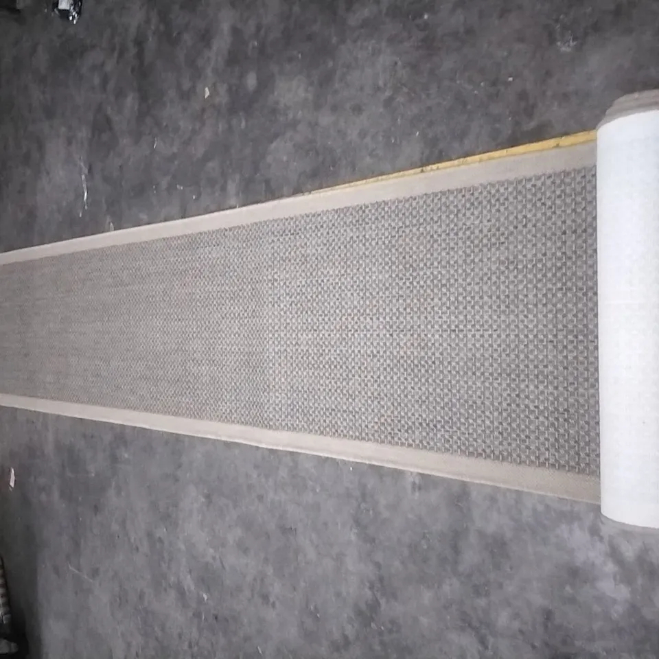 STAIR RUNNER ALMANDINE INDOOR RUG APPROXIMATELY 630X66CM