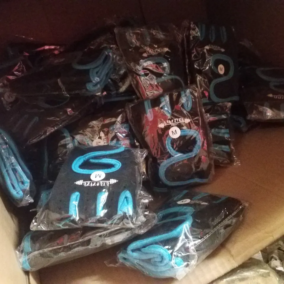 PALLET CONTAINING ASSORTED PRODUCTS INCLUDING ASSORTED VGA CABLES & EXERCISE GLOVES