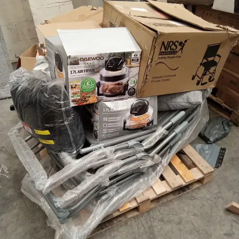 PALLET OF ASSORTED HOUSEHOLD GOODS AND PRODUCTS TO INCLUDE; AIR FRYERS, WHEELED COMMODE, GARDEN CHAIRS ETC