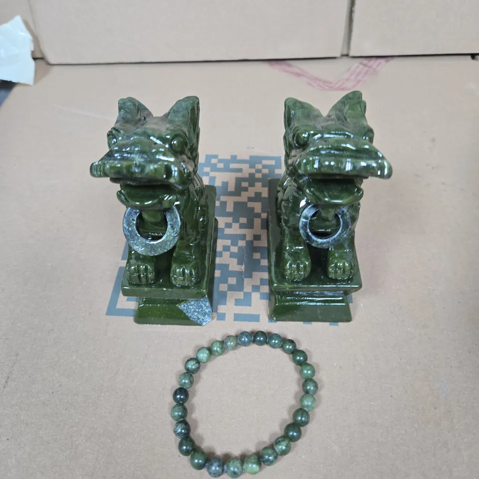 SET OF 2 SERPENTINE DRAGON ORNAMENTS WITH A BRACELET GREEN