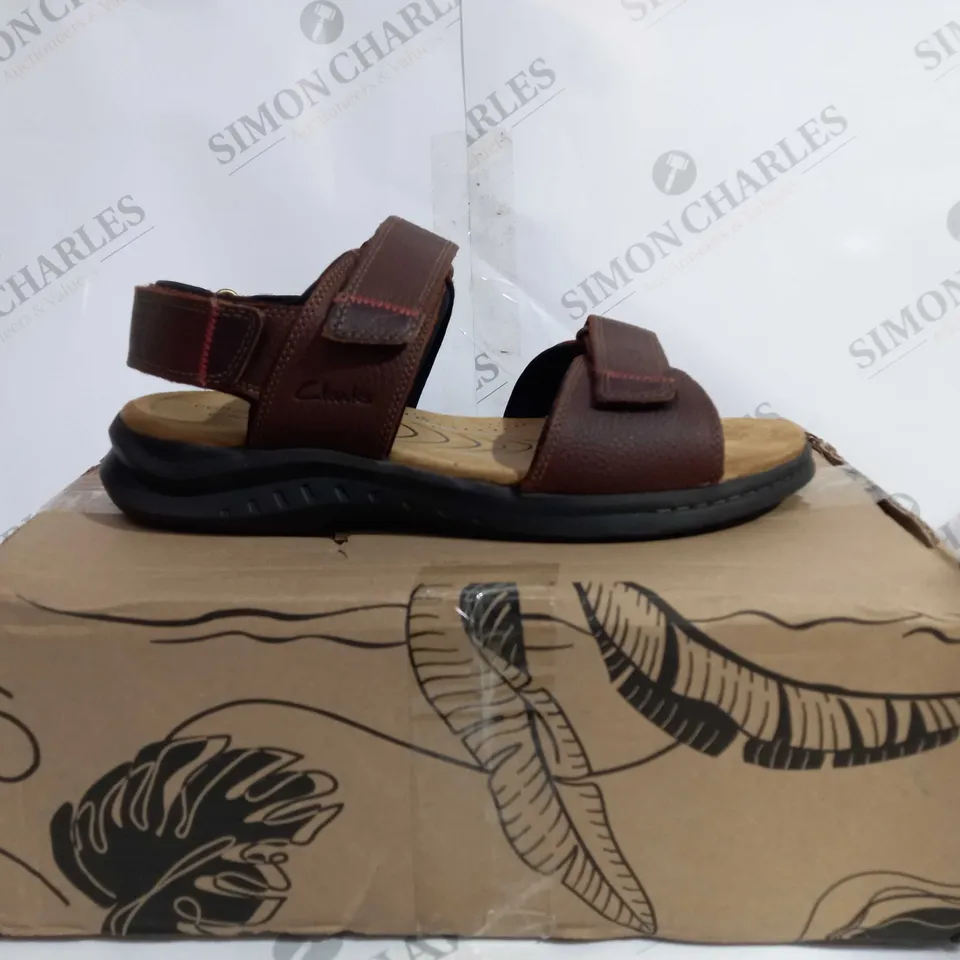 BOXED HAPSFORD CREEK BROW TUMB SANDAL - UK 9 