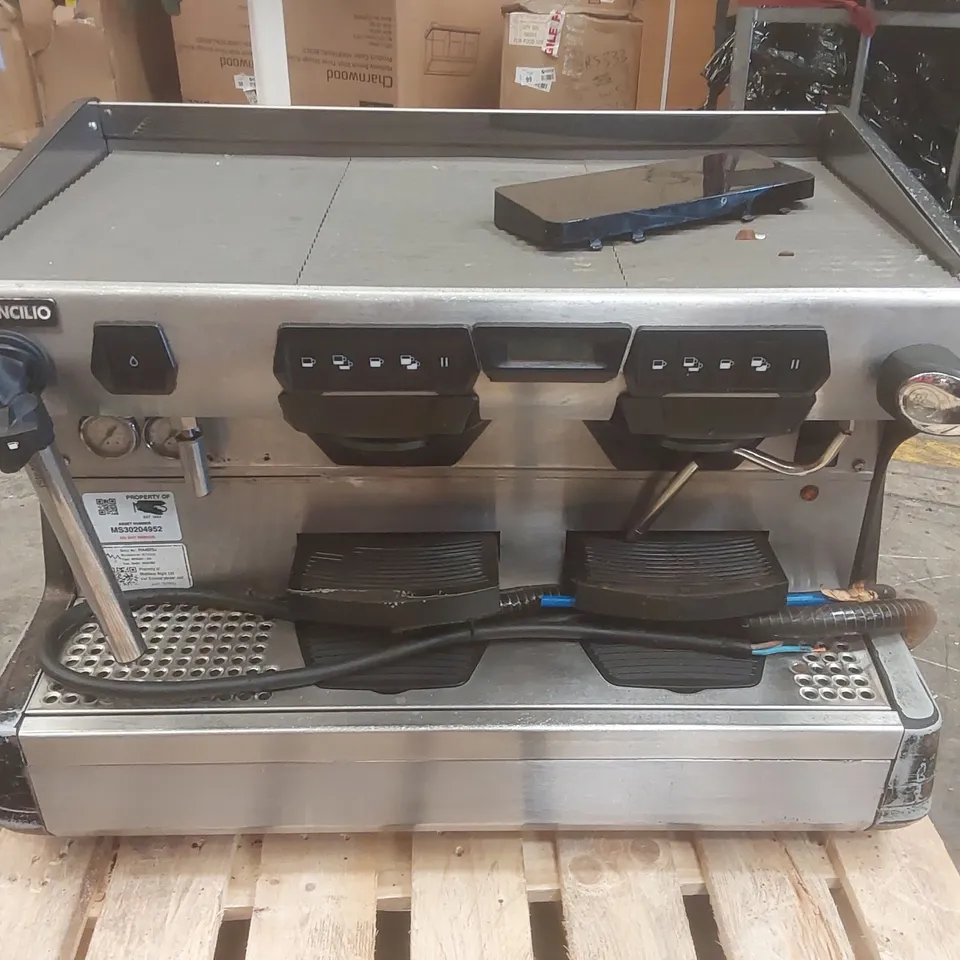 RANCILIO CLASSE 7 COMMERCIAL 2 GROUP COFFEE MACHINE