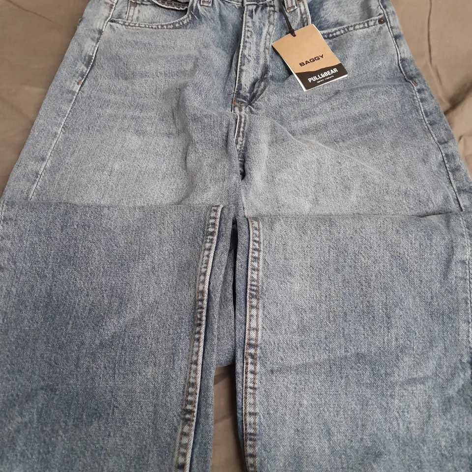 PULL&BEAR BAGGY DENIM JEANS, BLUE - SIZE 29