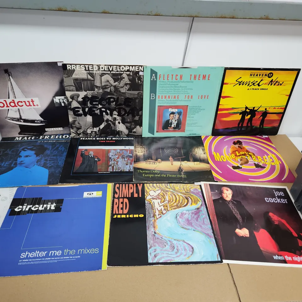 A COLLECTION OF VINYL RECORD LPs ETC