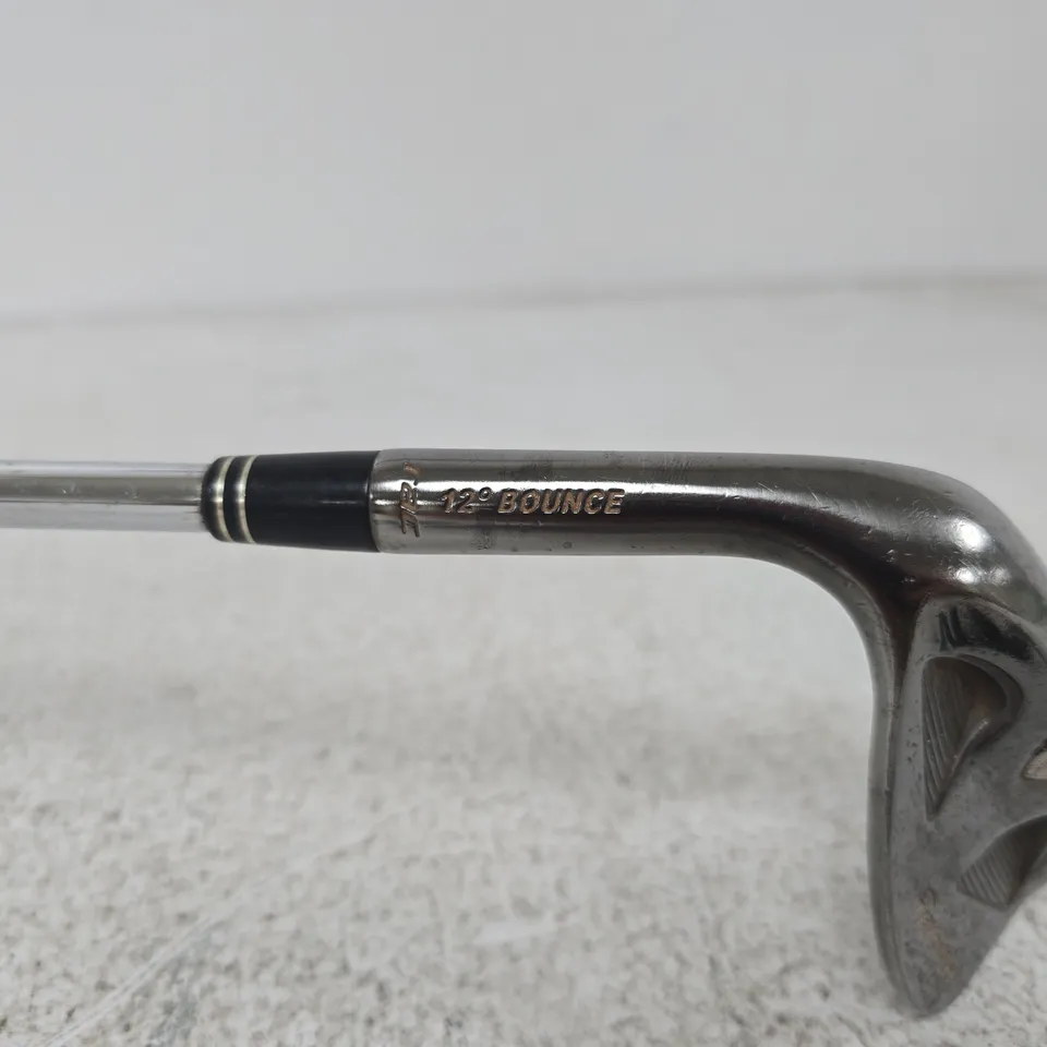 TAYLORMADE GOLF WEDGE 56° LOFT, 12° BOUNCE – STEEL SHAFT
