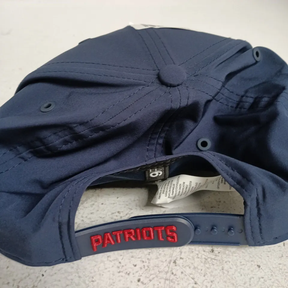 NEW ENGLAND PATRIOTS NAVY BLUE BASEBALL CAP – ONE SIZE (ADJUSTABLE)