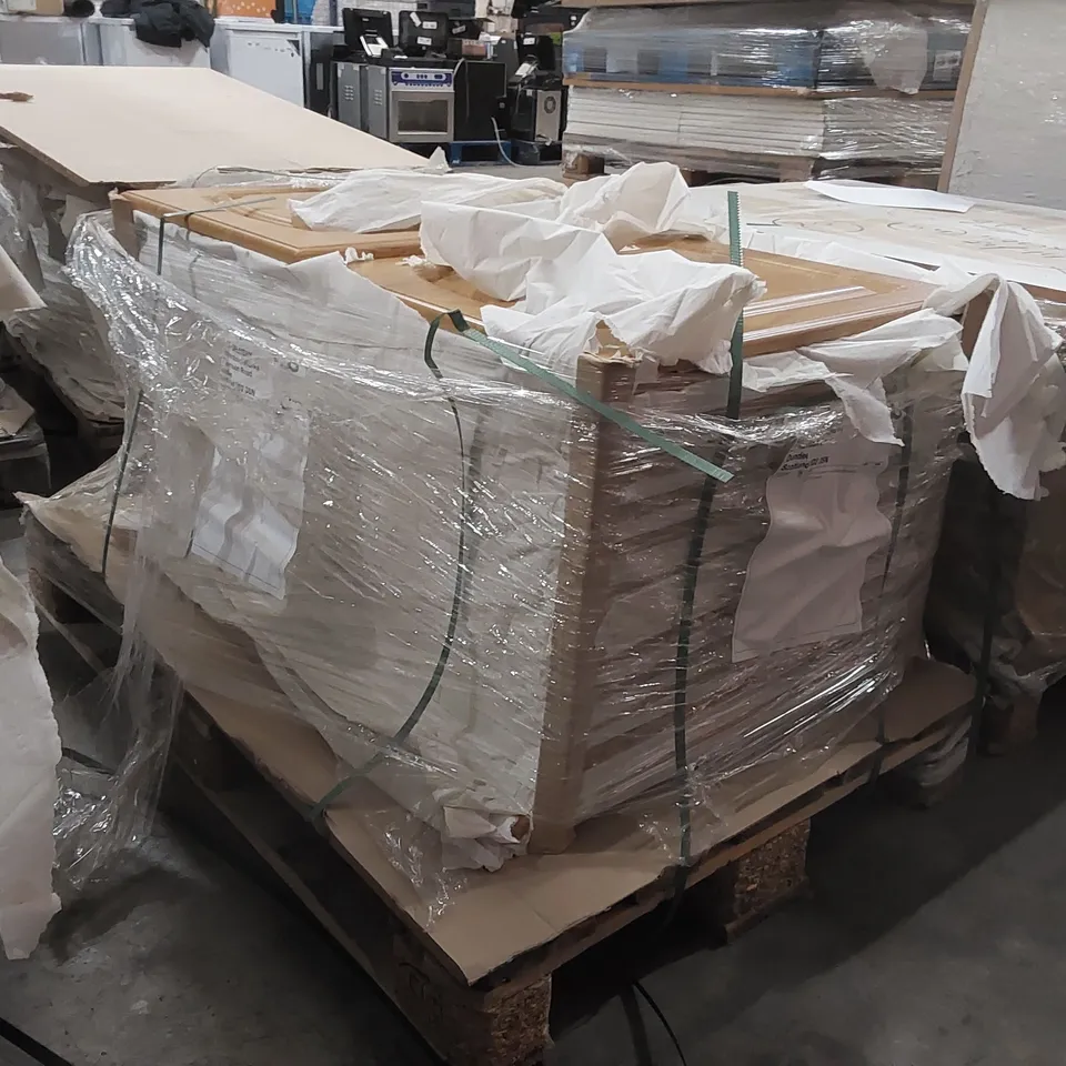 PALLET OF LARGE QUANTITY OF KITCHENS/BEDROOM REPLACEMENT CABINET DOOR/DRAWER/END PANELS IN ASSORTED SIZES 