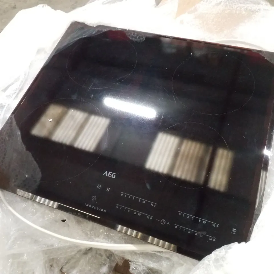 PALLET CONTAINING 3 ASSORTED AEG GLASS HOBS