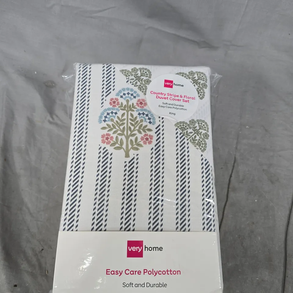 VERY HOME COUNTRY STRIPE & FLORAL DUVET COVER SET – KING