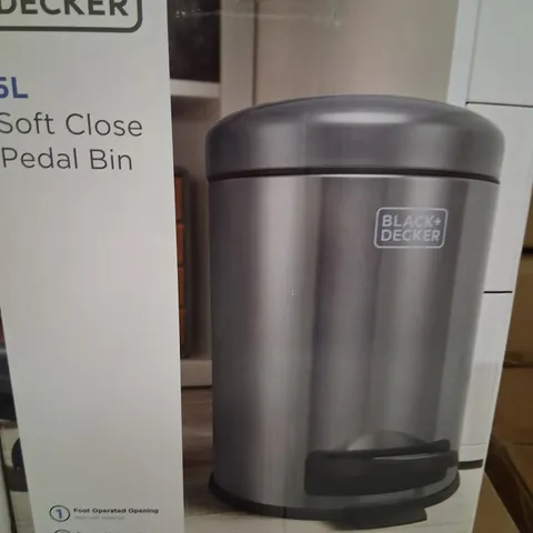 BRAND NEW BOXED BLACK AND DECKER 5L SOFT CLOSE PEDAL BIN