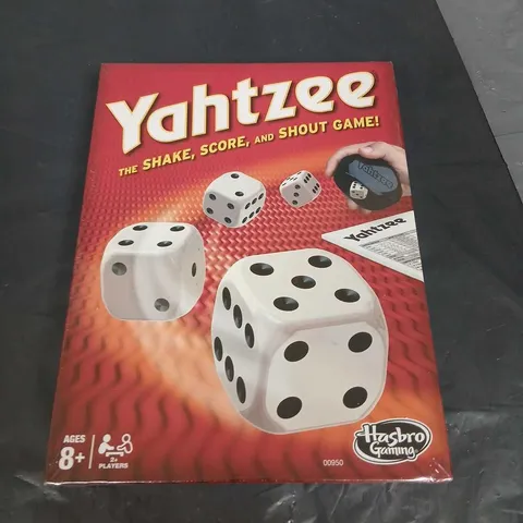 YAHTZEE BOARD GAME BY HASBRO GAMING – BOXED