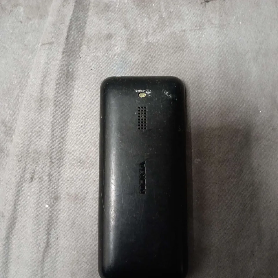 NOKIA MOBILE PHONE WITH KEYPAD 