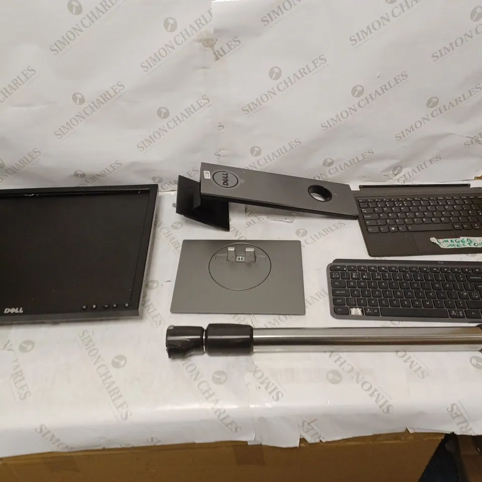 LOT OF APPROXIMATELY 5 ELECTRICAL PARTS AND COMPONENTS TO INCLUDE DELL P190ST, LOGITECH KEYBOARD, AND LENOVO FOLIO CASE ETC. 