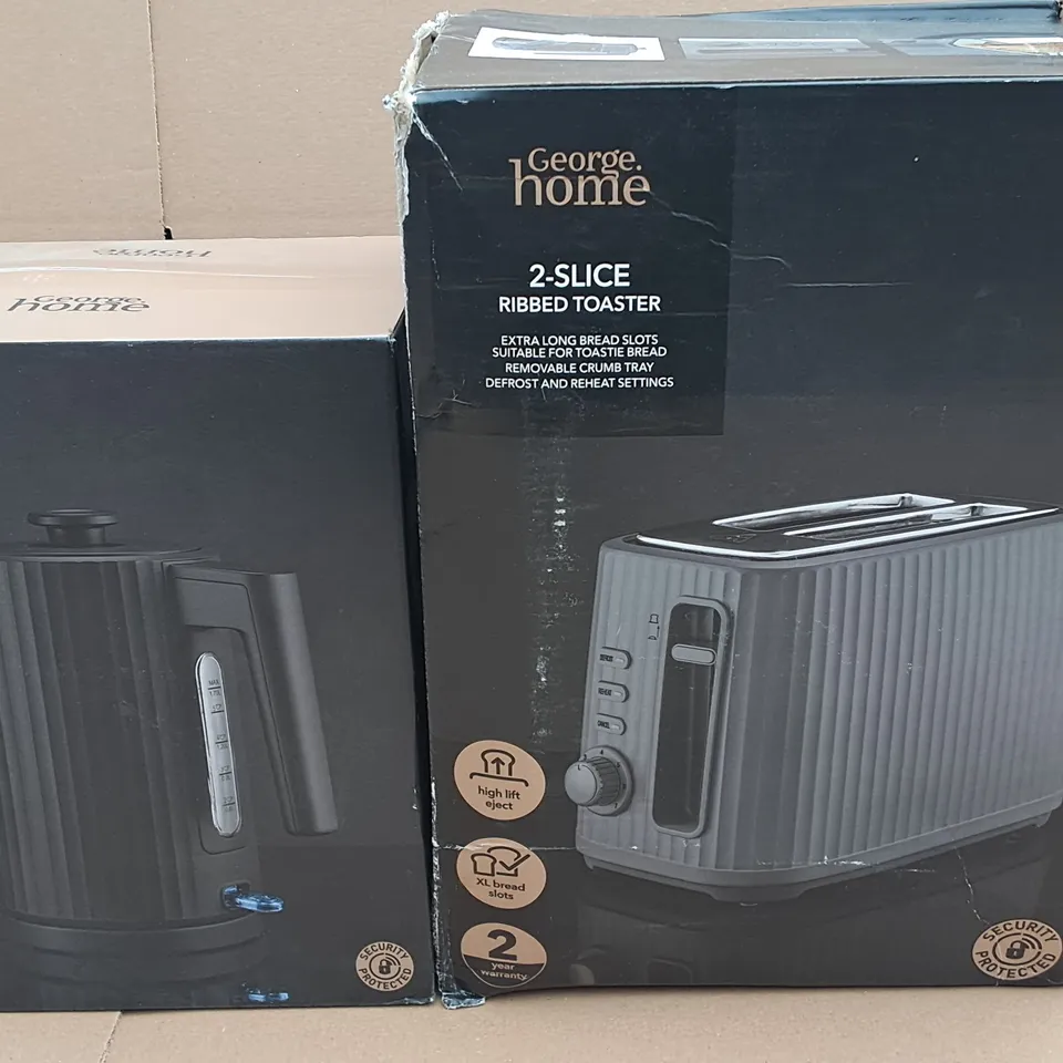 LOT OF 2 BOXED APPLIANCES INCLUDES FAST BOIL RIBBED KETTLE AND 2-SLICE TOASTER