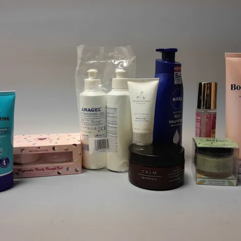 APPROXIMATELY 16 ASSORTED COSMETICS ITEMS TO INCLUDE REVOLUTION FEED YOUR FACE (50ml), NIVEA RICH NOURISHING BODY LOTION (400ml), AROMATHERAPY DE-STRESS MUSCLE GEL (40ml), ETC