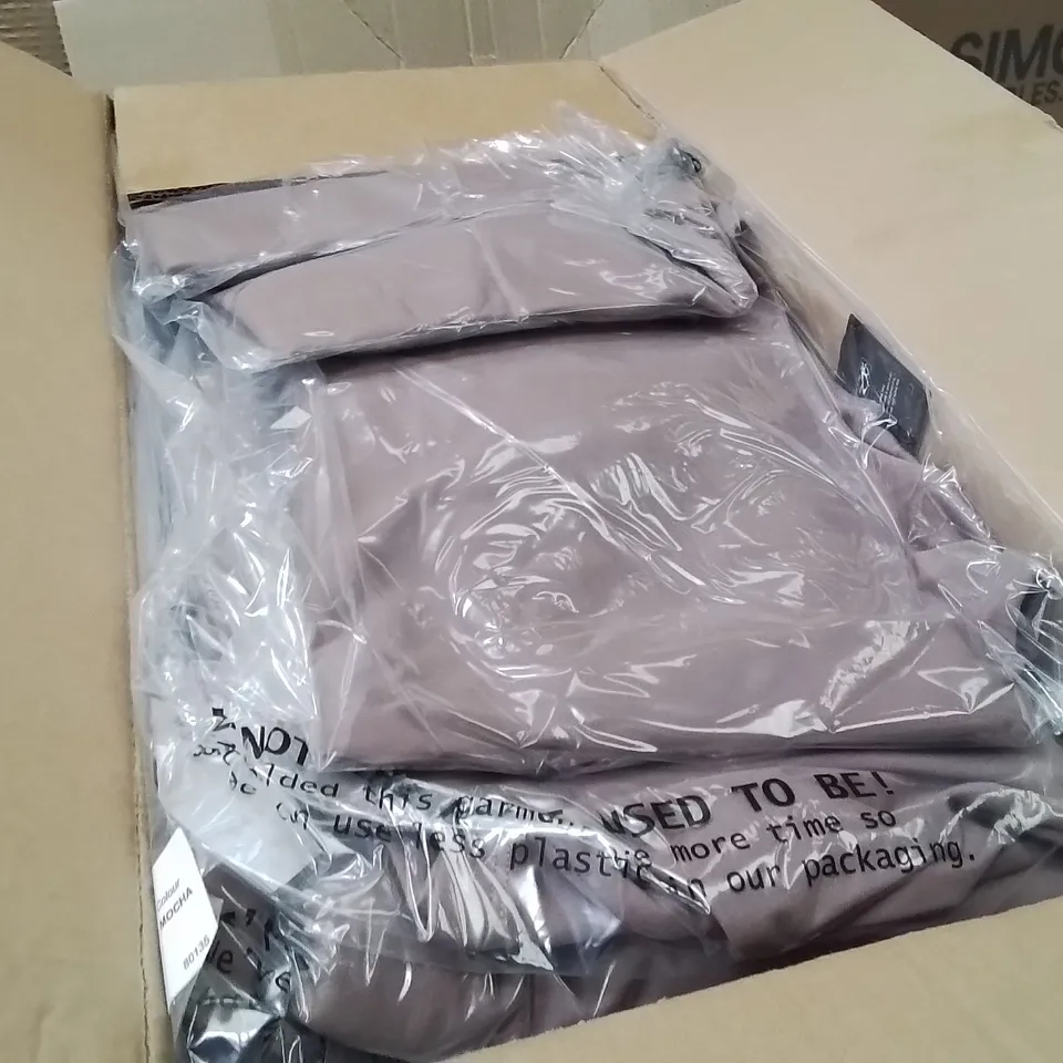 BOXED BRAND NEW APPROXIMATELY 25 SIMPLY BE ACTIVE VEST MOCHA SIZE 20