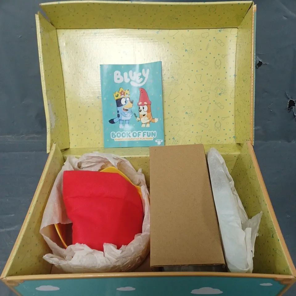 BOXED BLUEY'S IMAGINATION PLAY TRUNK 