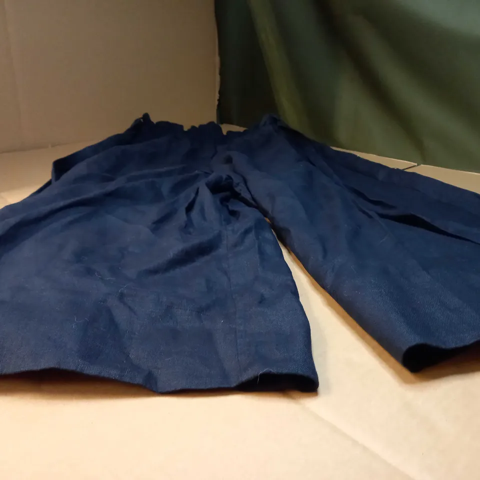 COS NAVY LINEN STYLE WIDE LEG SHORT TROUSERS 