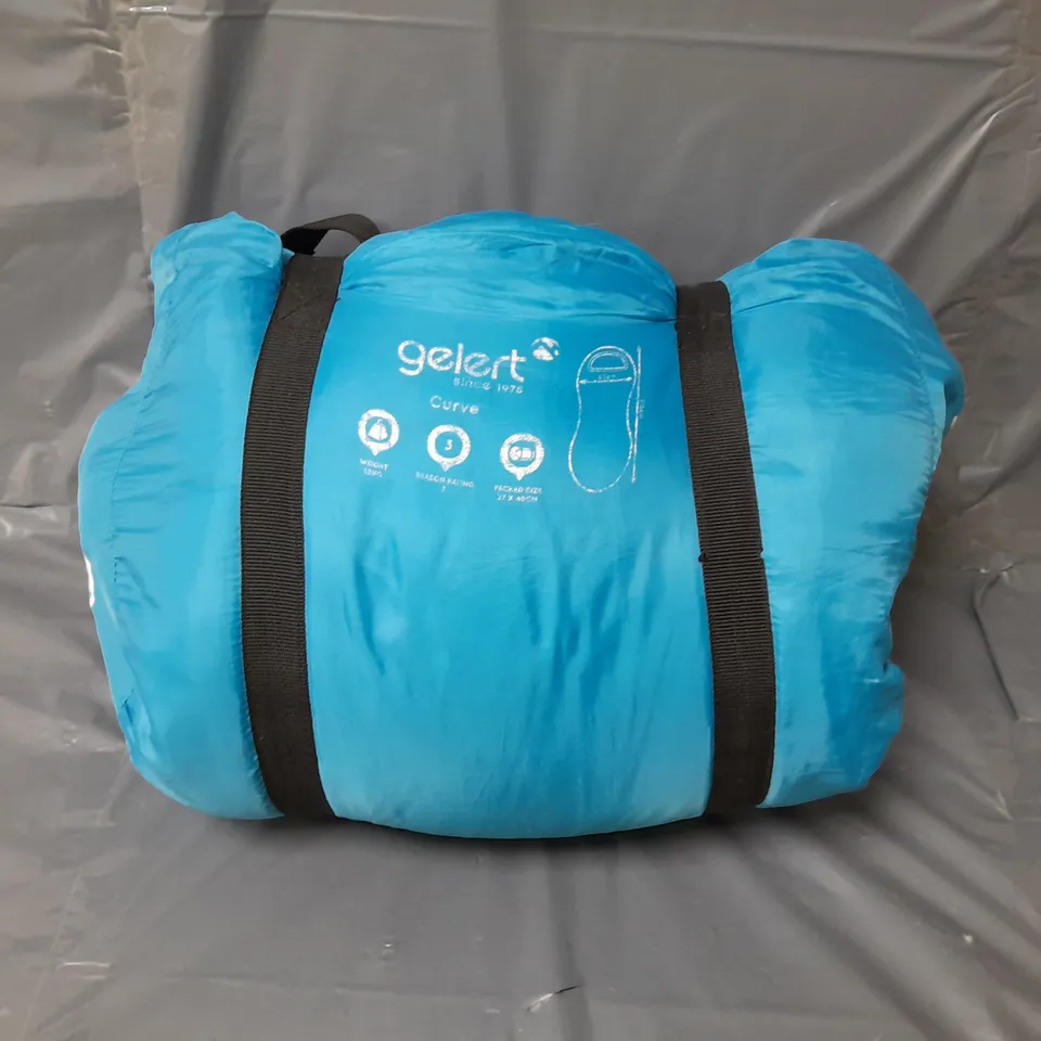 GELERT CURVE SLEEPING BAG BLUE