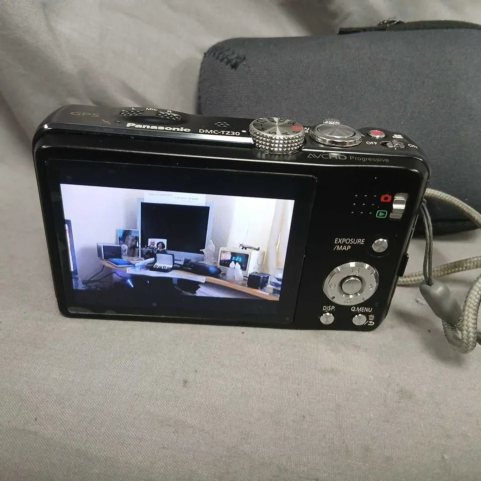 PANASONIC LUMIX DMC-TZ30 DIGITAL CAMERA WITH CASE