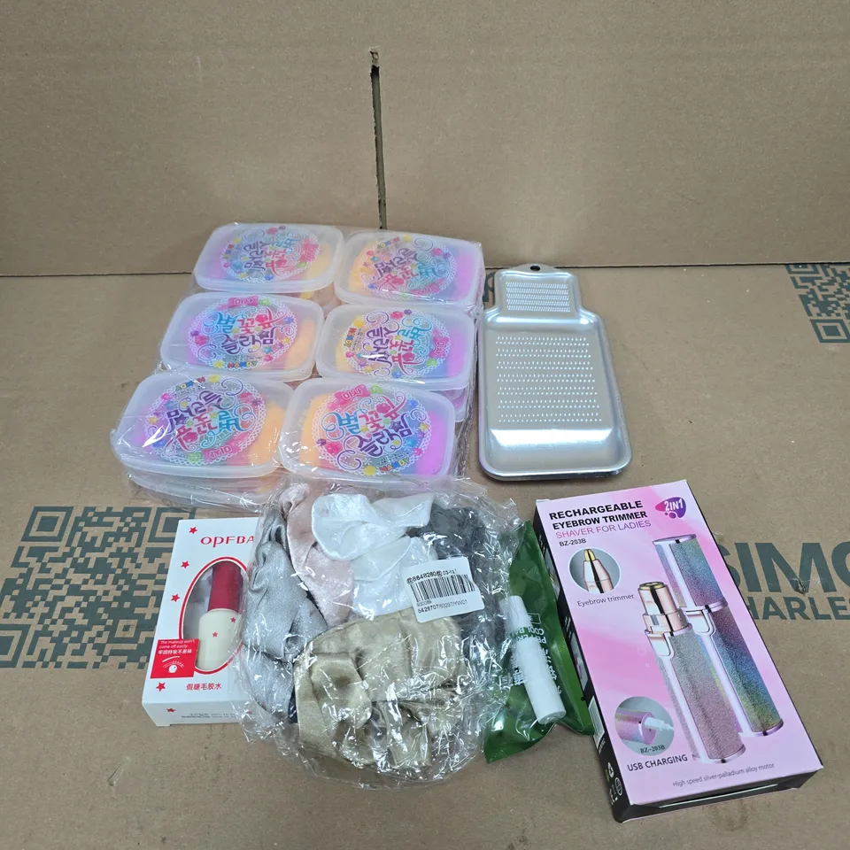 PALLET OF A LARGE QUANTITY OF ASSORTED HOUSEHOLD PRODUCTS TO INCLUDE HOME DECOR, TOYS, BEAUTY PRODUCTS ETC - COLLECTION ONLY 