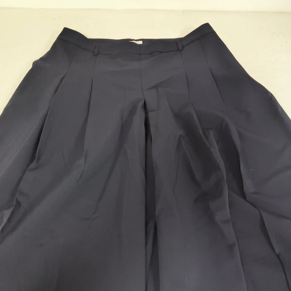 LASCANA WOMEN'S WIDE LEG TROUSERS – NAVY, UK 20 (EU 46)