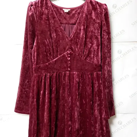 MONSOON DRESS IN BERRY SIZE 14 