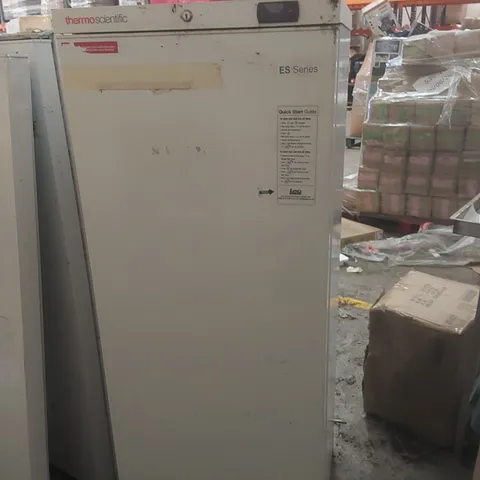 LEC MEDICAL THERMO SCIENTIFIC TEMPERATURE CONTROLLED CABINET