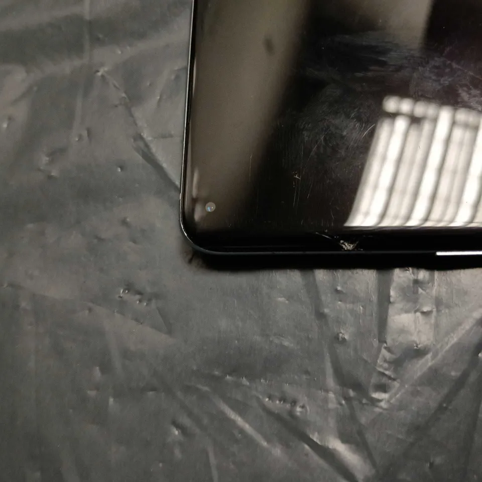 UNSPECIFIED SMARTPHONE 1+