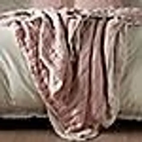 SECRET LINEN STORE VIVIENNE  100% COTTON QUILTED THROW BLUSH PINK SUPER KING
