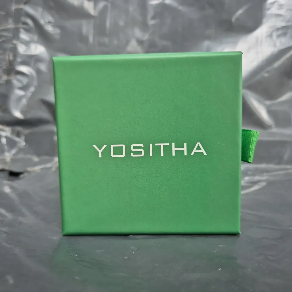 BOX OF APPROXIMATELY 100 YOSITHA JEWELLERY CASES IN GREEN