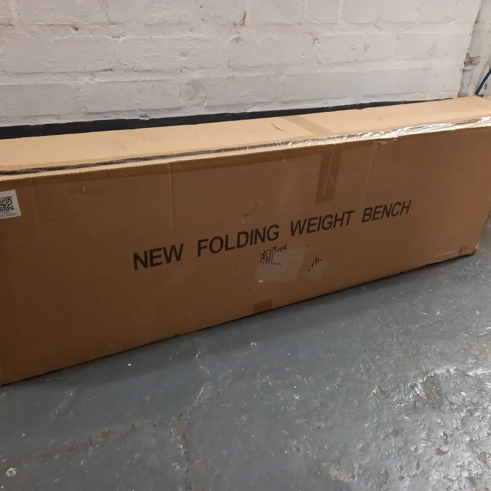 BOXED NEW FOLDING WEIGHT BENCH - QTY: 1 PC  /  COLLECTION ONLY