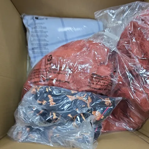 LARGE BOX OF APPROX 6 ASSORTED CLOTHING ITEMS
