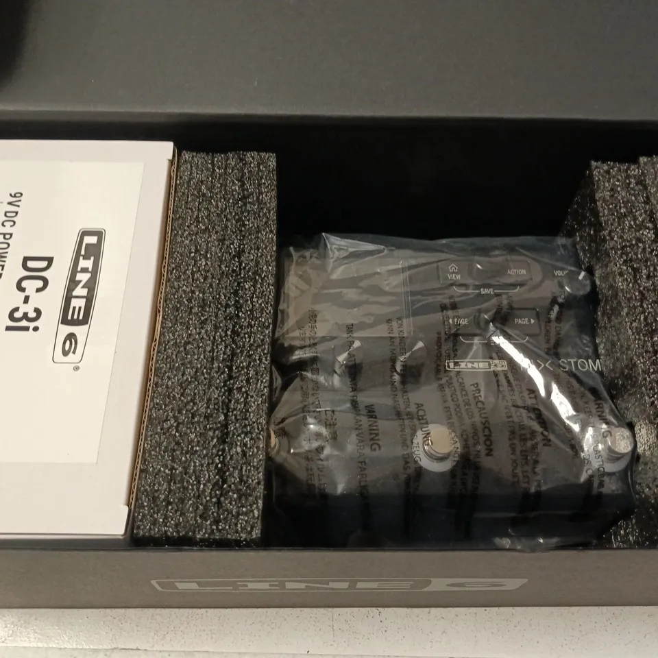 BOXED HX STOMP LINE 6