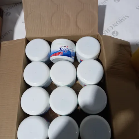 BOX OF 12 MASTERPLAST FREEZE GEL TUBS
