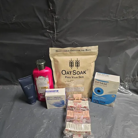 APPROXIMATEY 20 ASSORTED HEALTH AND BEAUTY PRODUCTS TO INCLUDE - JIMMY CHOO SHOWER GEL - OAT SOAK BATH OATS AND OPTASE MOIST HEAT MASK