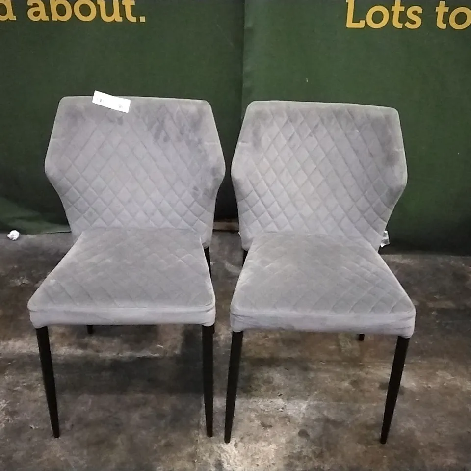 DESIGNER PAIR OF LIGHT GREY PLUSH VELVET PILLOWED DINING CHAIRS WITH BLACK LEGS
