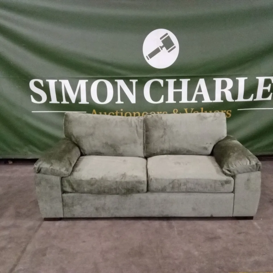 SALERNO STANDARD BACK 3 SEATER FABRIC SOFA - GREEN RRP £599