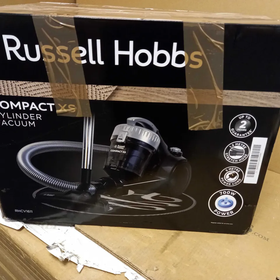 RUSSELL HOBBS COMPACT XS CYLINDER VACUUM