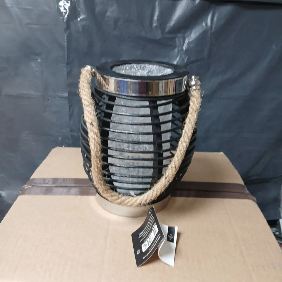 LOT OF 4 PREMIER SMALL NBLACK LANTERNS WITH ROPE HANDLES