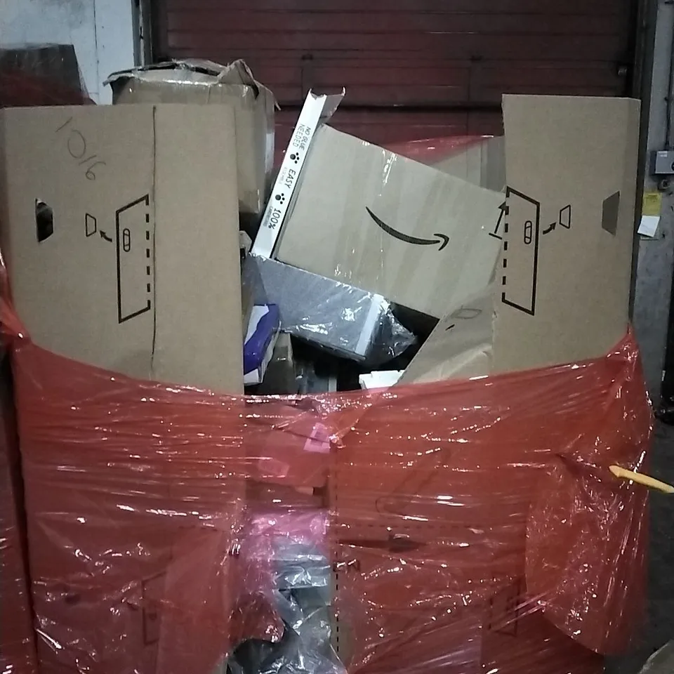 PALLET OF HOUSEHOLD ITEMS TO INCLUDE TOYS,ROCKING DOLL CRADLE, BOXING MACHINE, TOILET, CHILDREN'S TRICYCLE AND OTHER ASSORTED ITEMS...