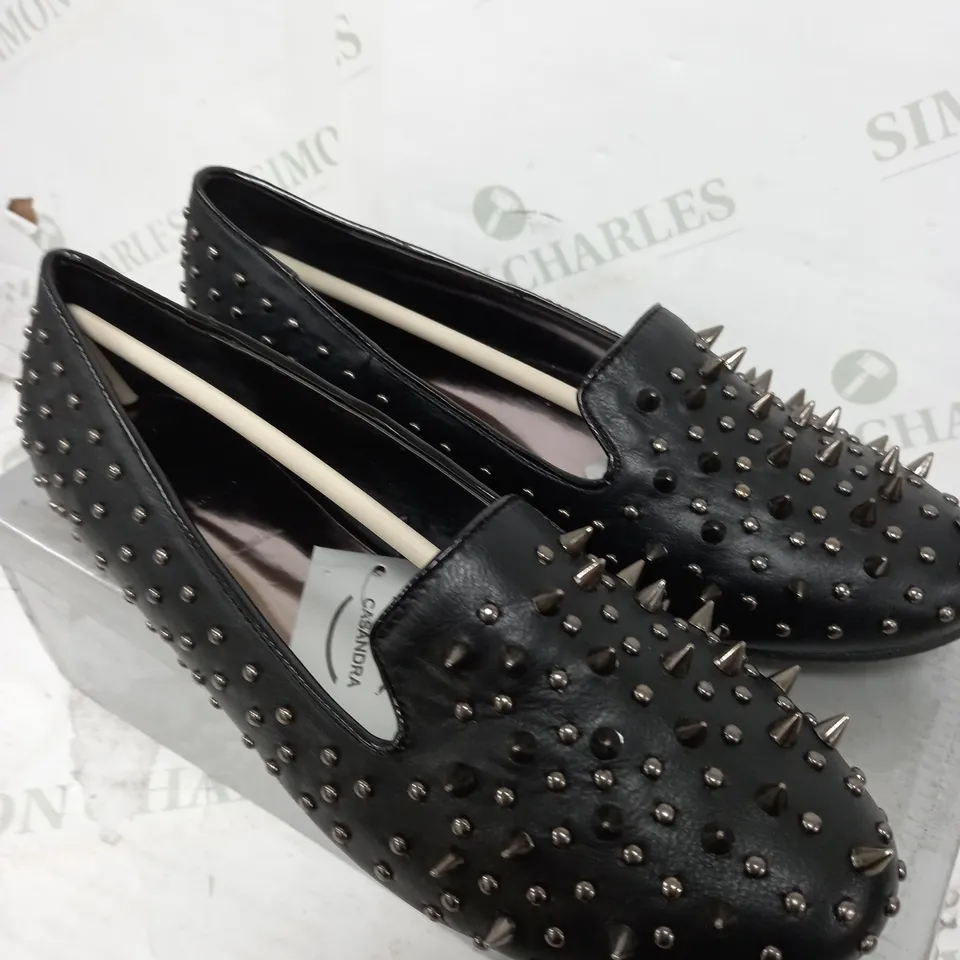 BOXED CASANDRA BLACK SPIKED LOW SHOES - SIZE 6