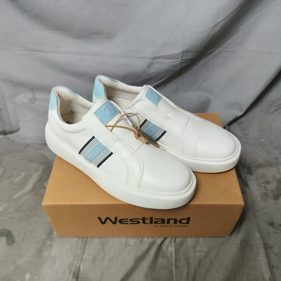 WESTLAND BY JOSEF SEIBEL WOMEN'S WHITE SNEAKERS WITH LIGHT BLUE ACCENTS - VEGAN. EU SIZE 40