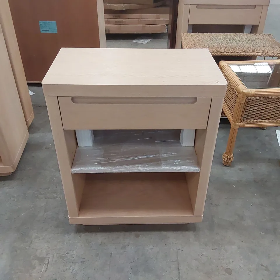 WINSOR SOLID WOOD CABINET