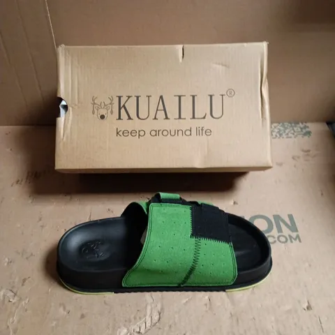 KUA LIU GREEN & BLACK SLIDE SANDAL – US 8.5 (UK 6.5) – BOXED