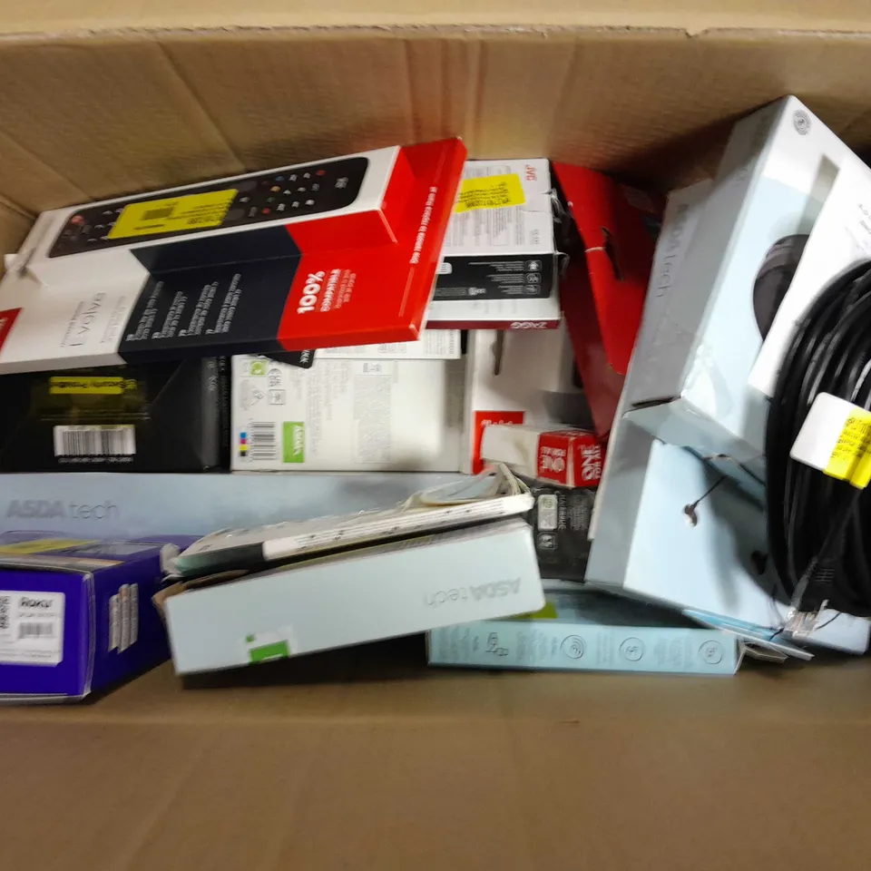 APPROXIMATELY 20 ASSORTED ELECTRICAL ITEMS TO INCLUDE AMAZAON FIRE TV STICK LITE, MIXX STREAMBUDS MINI, ONE FOR ALL TV SIGNAL BOOSTER, ETC