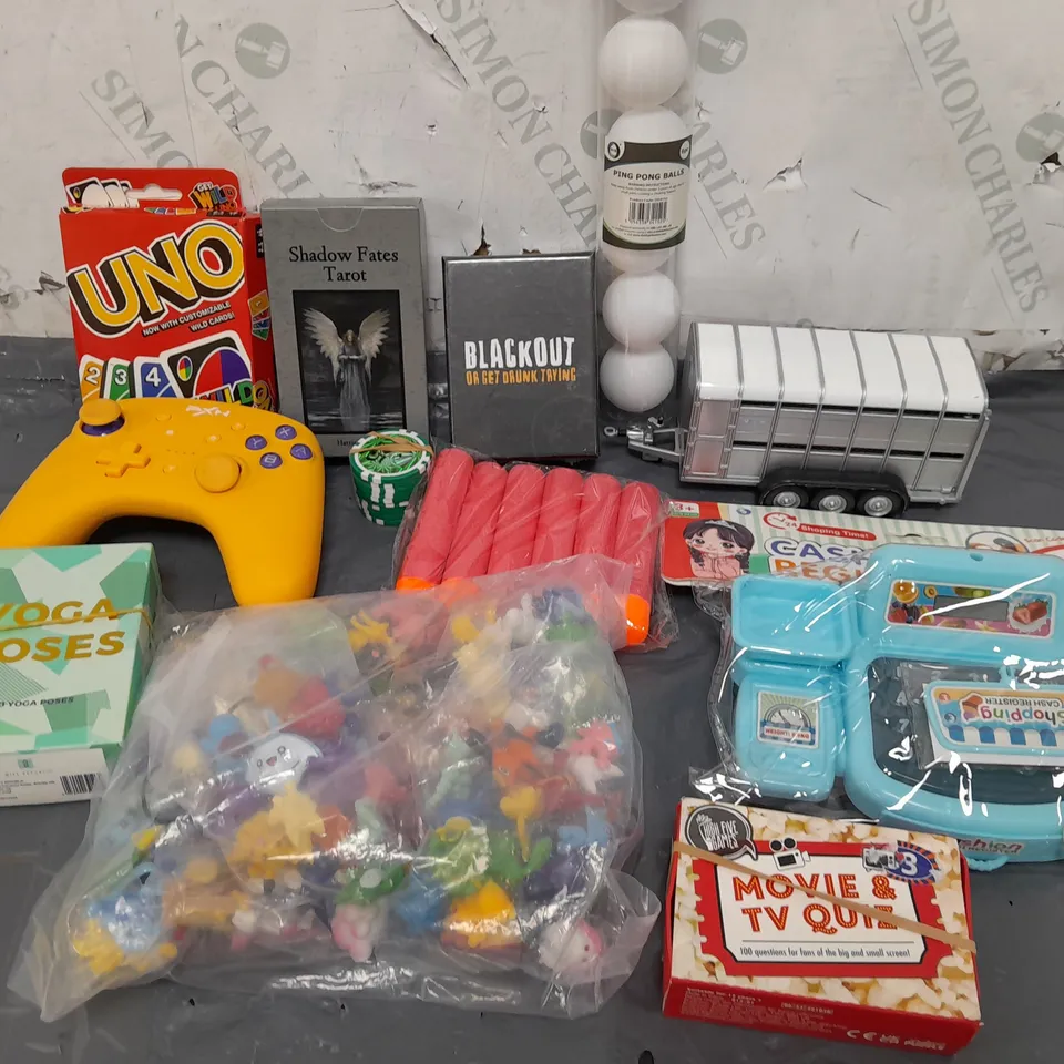 APPROXIMATELY 15 ASSORTED TOYS & GAMES PRODUCTS TO INCLUDE PING PONG BALLS, TAROT CARDS, POKEMON FIGURINES, ETC