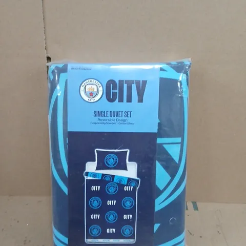 MANCHESTER CITY FC SINGLE DUVET SET – REVERSIBLE DESIGN